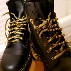 Dr. Marten's 1460 Boots, US9 UK7, Black